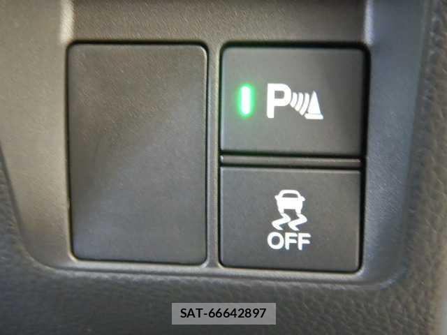Honda N-VAN 2026-04 8545563-5