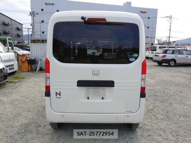 Honda N-VAN 2019-08 8547550-3