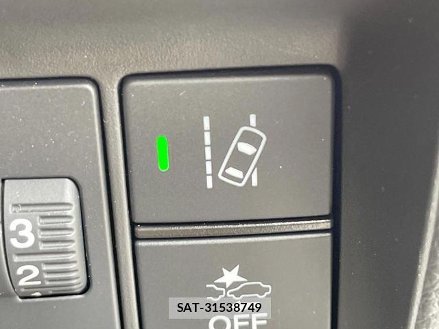 Honda N-VAN 2024-10 8549635-4