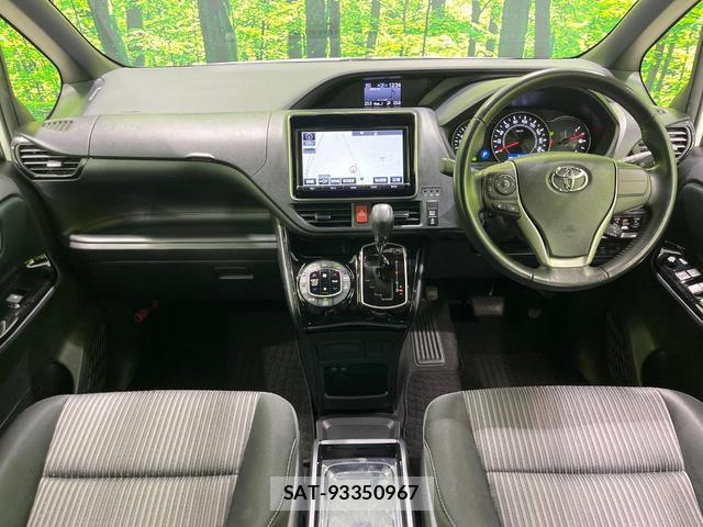 Toyota NOAH 2017-11 8545433-1
