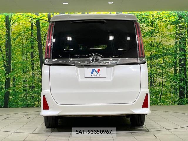 Toyota NOAH 2017-11 8545433-15