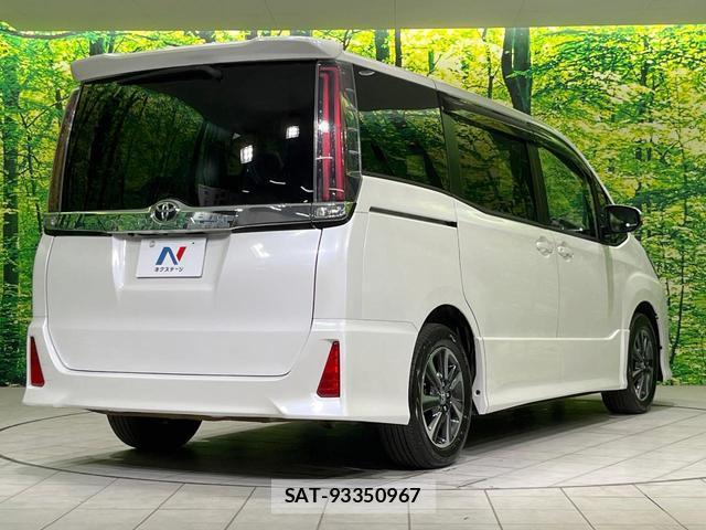 Toyota NOAH 2017-11 8545433-16