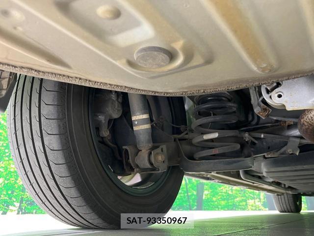 Toyota NOAH 2017-11 8545433-19