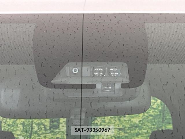 Toyota NOAH 2017-11 8545433-2