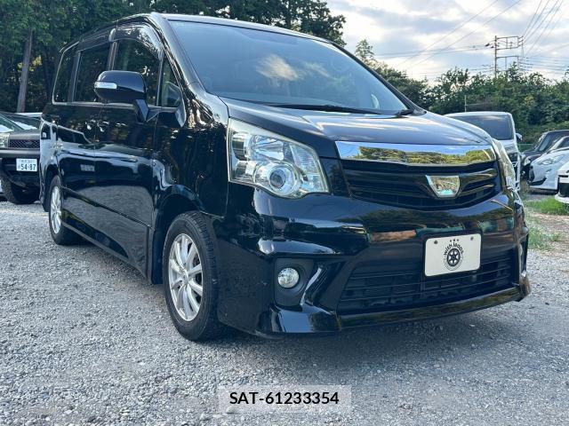 Toyota NOAH 2013-10 8545491-0