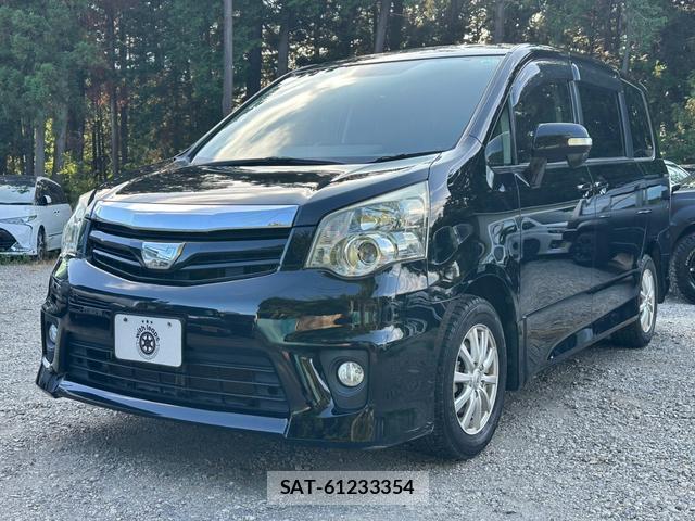 Toyota NOAH 2013-10 8545491-2