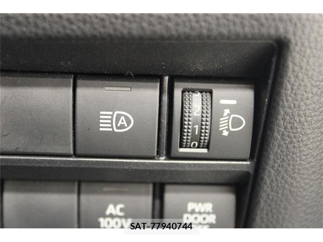 Toyota NOAH 2023-03 8545778-4