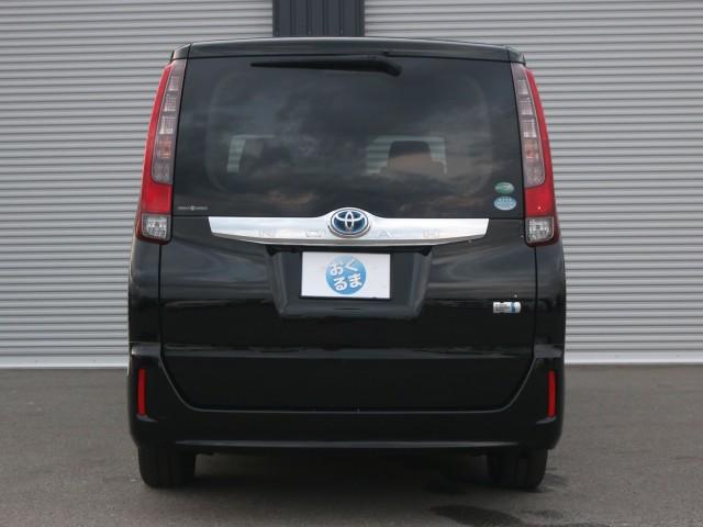 Toyota NOAH 2015-02 8545898-1