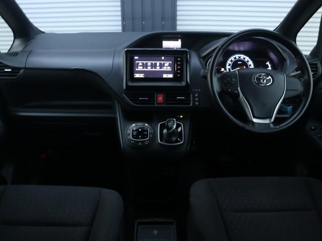 Toyota NOAH 2015-02 8545898-2