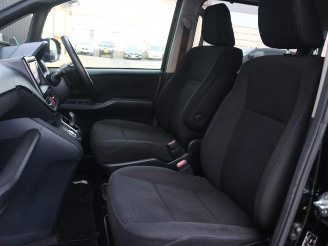 Toyota NOAH 2015-02 8545898-5