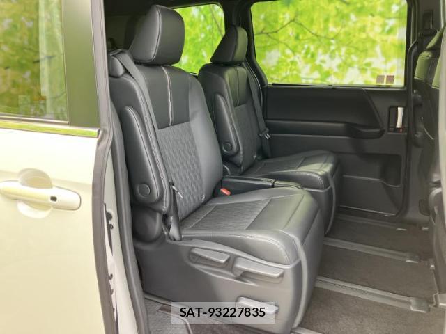 Toyota NOAH 2024-05 8546007-4