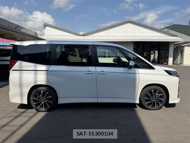 Toyota NOAH 2026-08 8546058-5