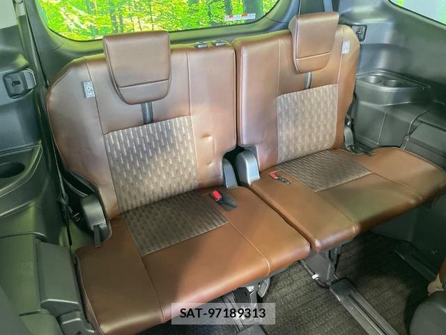 Toyota NOAH 2022-09 8546383-9