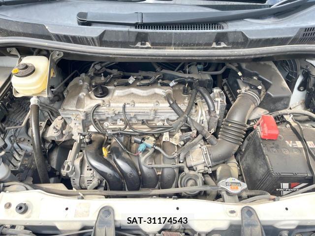 Toyota NOAH 2013-04 8546398-18