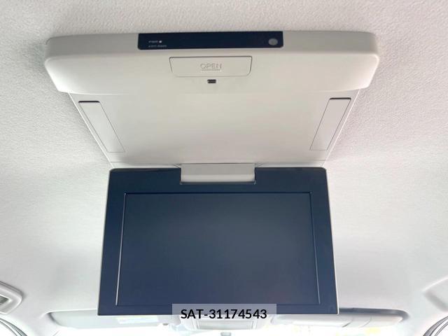 Toyota NOAH 2013-04 8546398-3