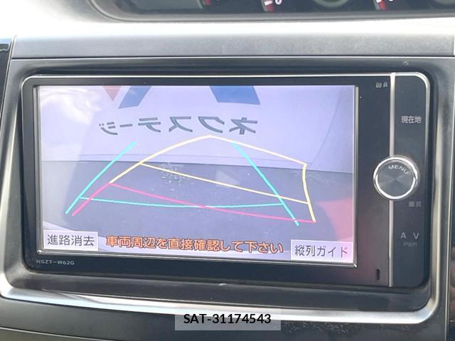 Toyota NOAH 2013-04 8546398-5