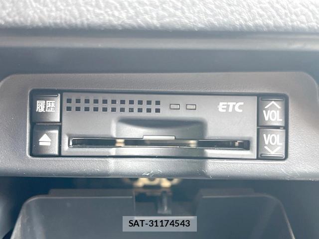 Toyota NOAH 2013-04 8546398-6