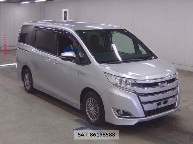 Toyota NOAH 2017-07 8546442-0