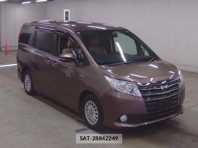 Toyota NOAH 2014-06 8546452-0