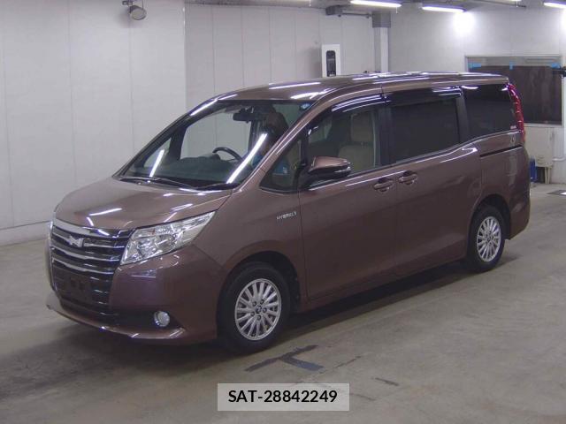 Toyota NOAH 2014-06 8546452-3