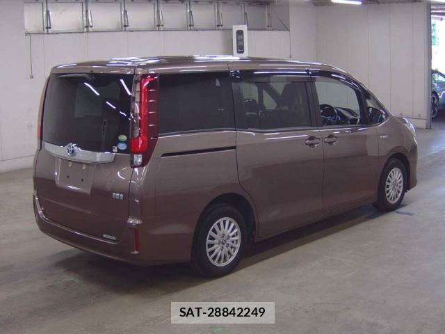 Toyota NOAH 2014-06 8546452-4