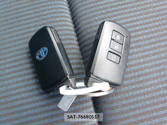 Toyota NOAH 2021-08 8546532-14