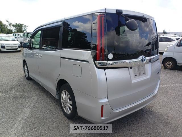 Toyota NOAH 2021-08 8546532-5