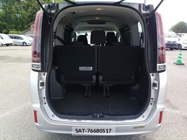 Toyota NOAH 2021-08 8546532-7