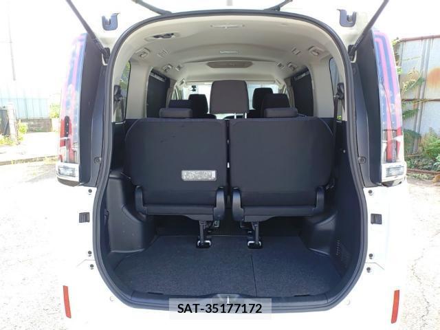 Toyota NOAH 2021-07 8546561-7