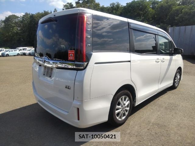 Toyota NOAH 2021-07 8546563-4