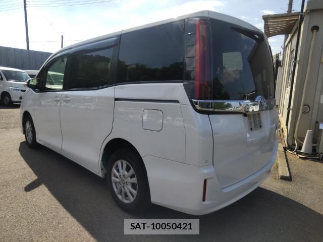 Toyota NOAH 2021-07 8546563-5