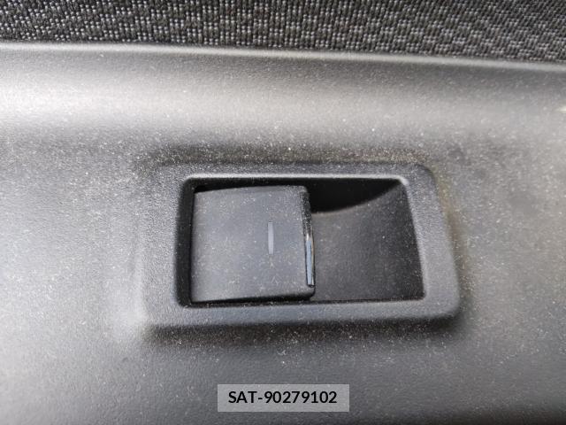 Toyota NOAH 2021-07 8546569-12