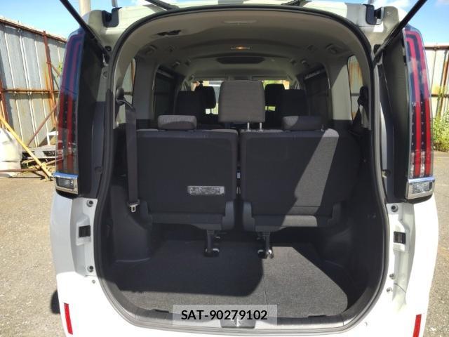 Toyota NOAH 2021-07 8546569-7