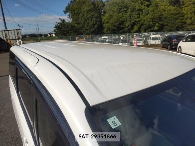 Toyota NOAH 2021-08 8546571-6