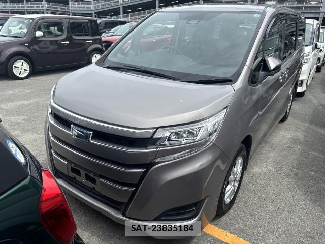 Toyota NOAH 2021-11 8546596-0