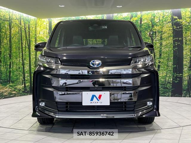 Toyota NOAH 2023-02 8546692-13