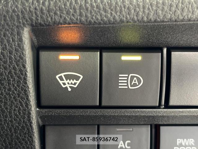 Toyota NOAH 2023-02 8546692-5