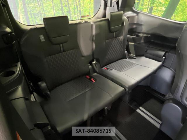 Toyota NOAH 2022-02 8546704-8
