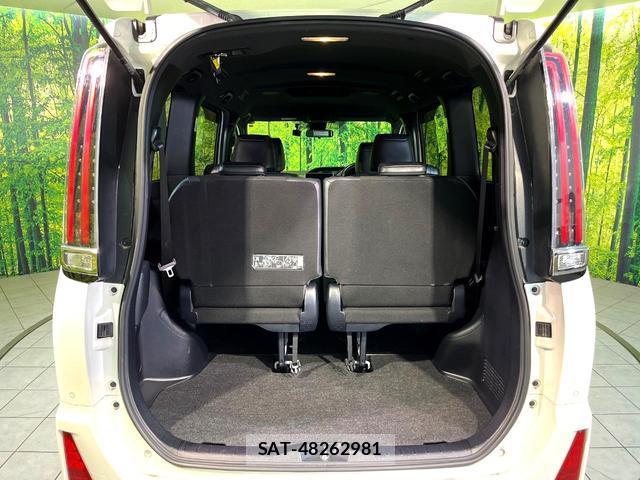 Toyota NOAH 2019-09 8546836-10