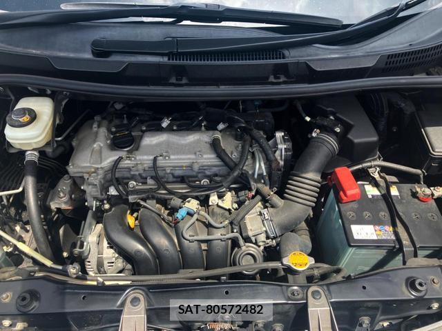 Toyota NOAH 2013-02 8547168-17