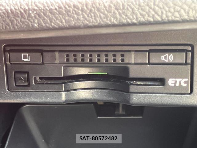 Toyota NOAH 2013-02 8547168-5