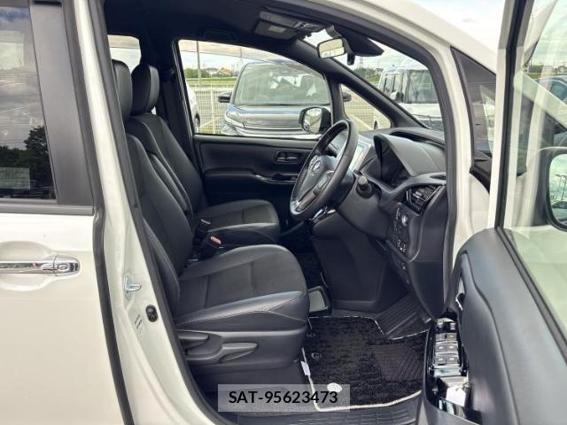 Toyota NOAH 2019-01 8547473-3