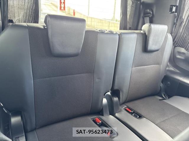 Toyota NOAH 2019-01 8547473-5