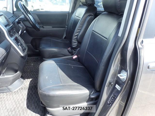 Toyota NOAH 2012-05 8547954-10
