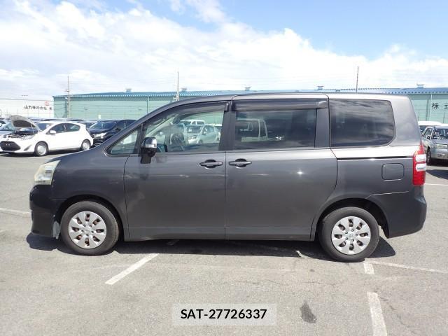 Toyota NOAH 2012-05 8547954-11