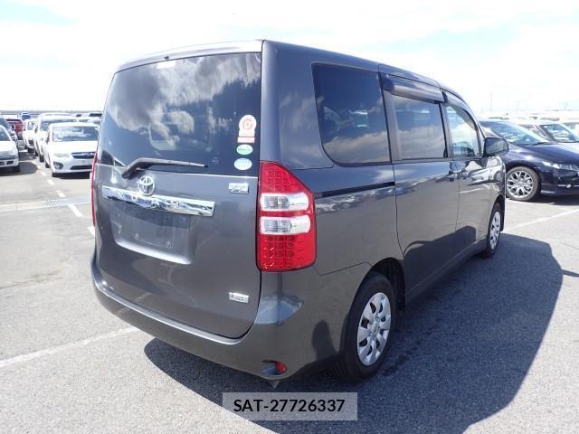 Toyota NOAH 2012-05 8547954-13