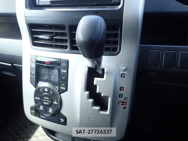 Toyota NOAH 2012-05 8547954-15