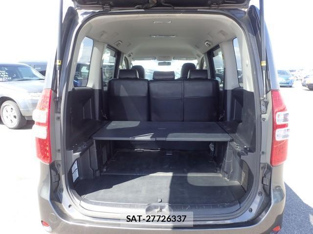 Toyota NOAH 2012-05 8547954-17