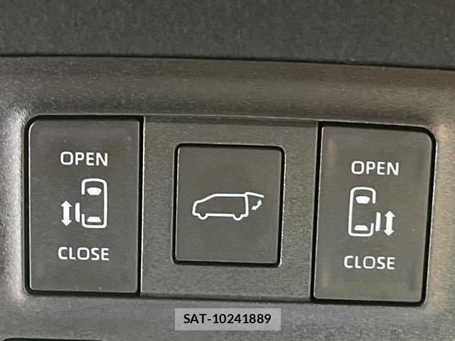 Toyota NOAH 2023-07 8547970-5