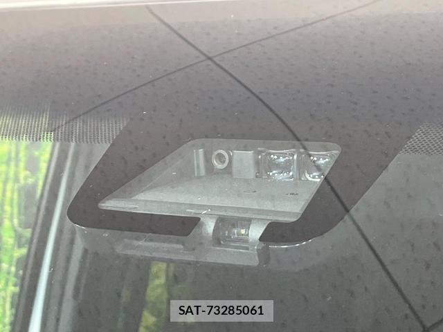 Toyota NOAH 2021-11 8548080-4